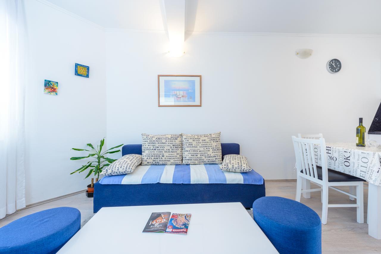 Ella Apartment