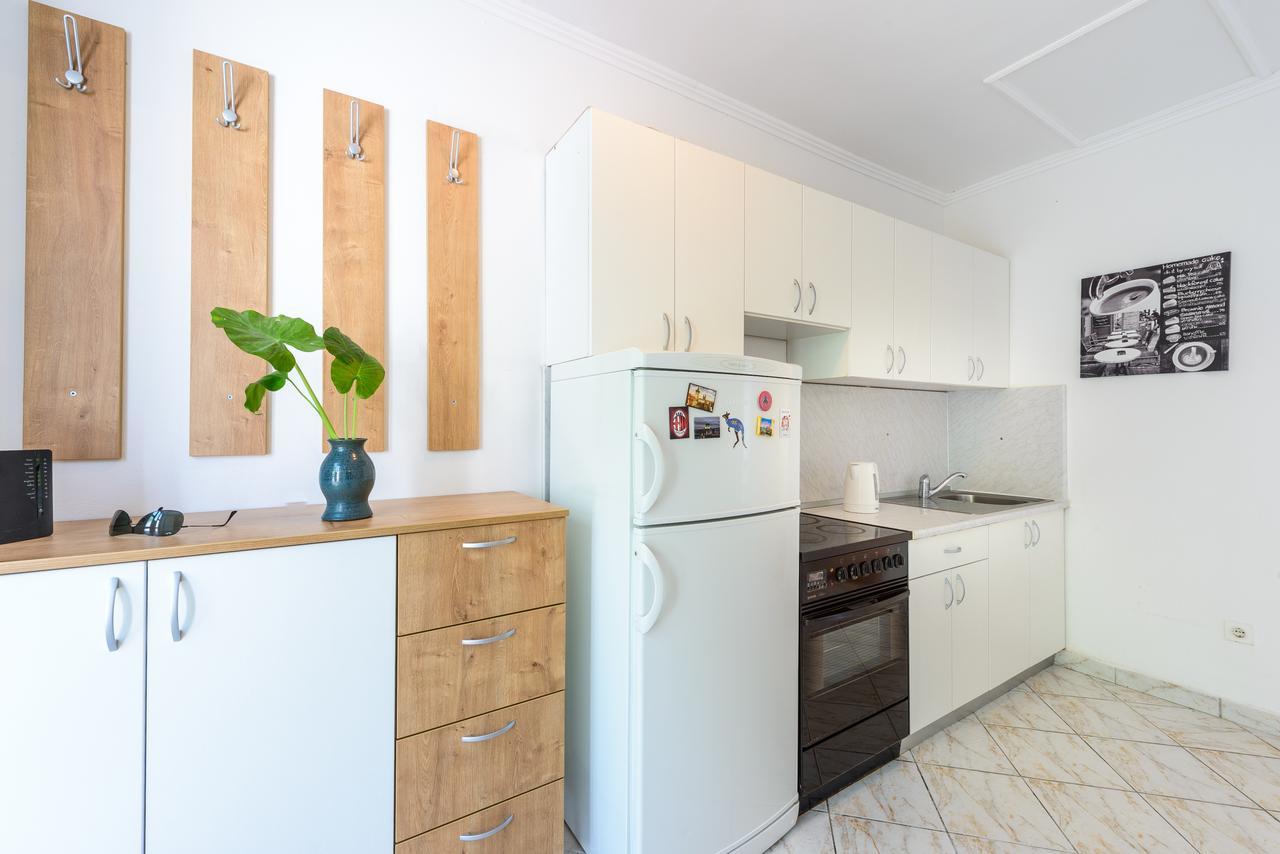 Ella Apartment